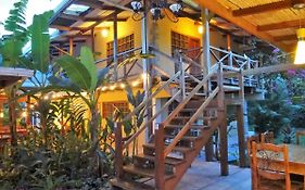Hotel Pura Vida